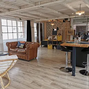 https://le-moulin-de-thiers-lamaisondefrancois03.hotels-rhonealpes.com